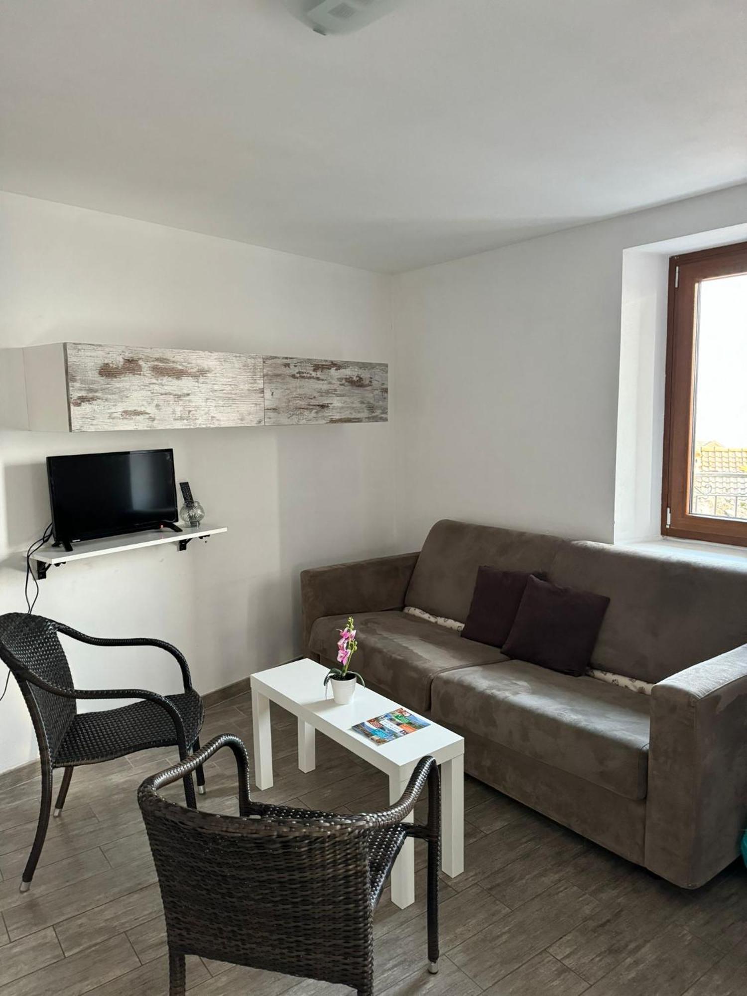 Rustico Maria Apartment Vercana Екстериор снимка