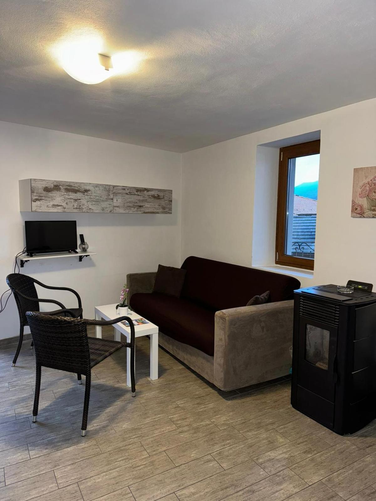 Rustico Maria Apartment Vercana Екстериор снимка